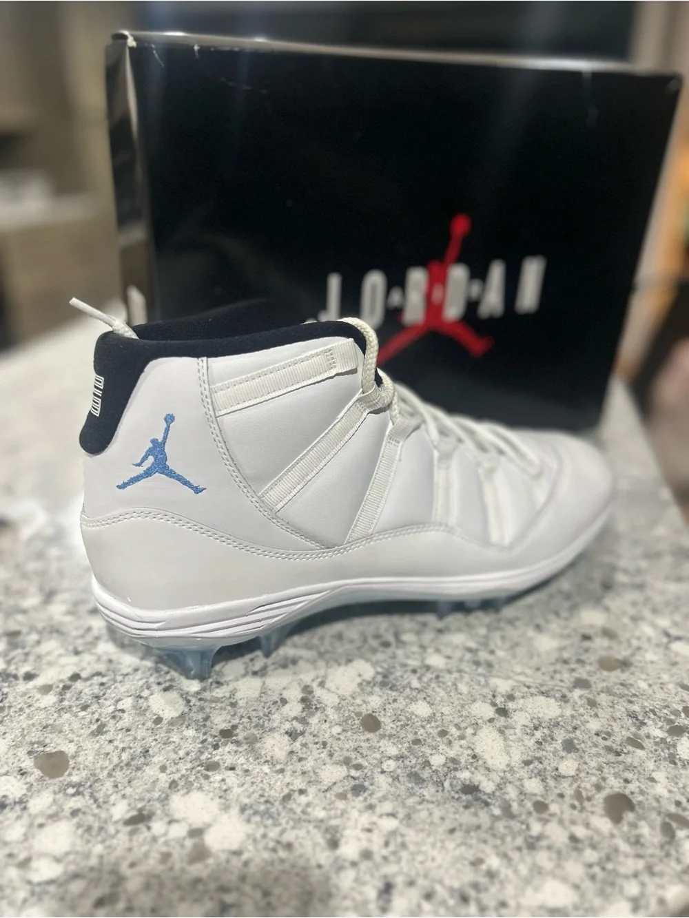 Jordan 11 Mid TD cleats white/legend blue-black